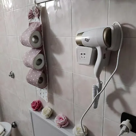 לינה וארוחת בוקר Planet