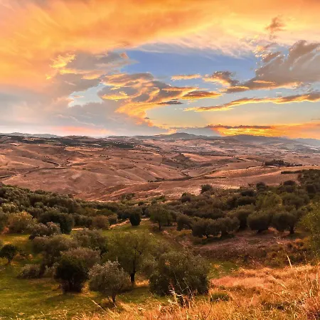 Planet לינה וארוחת בוקר