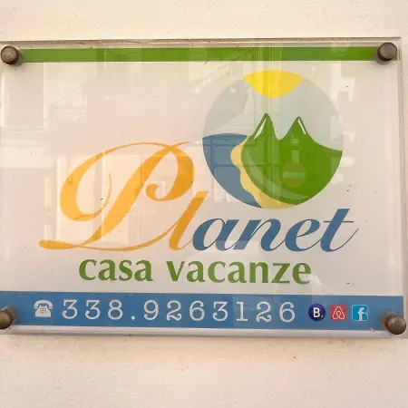 לינה וארוחת בוקר Planet 3*