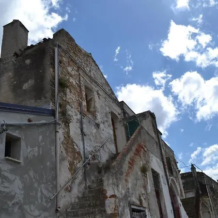 Planet לינה וארוחת בוקר 3*