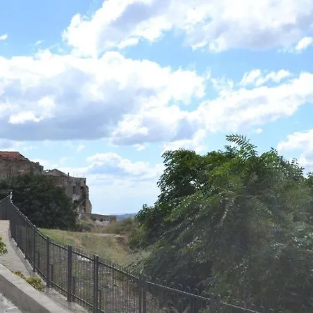 Planet לינה וארוחת בוקר 3*