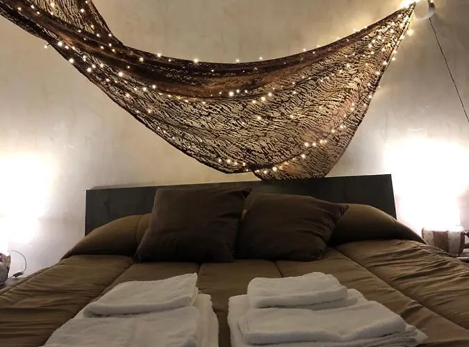 Planet Couette-café 3*